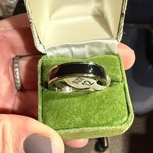 Elegant Black and Silver Men's Ring stainless steel